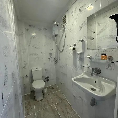 Apartmanhotel Ada *